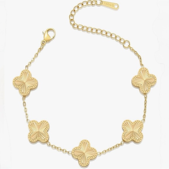 Gold Bracelet with Clover Charms - Picture 1 of 6